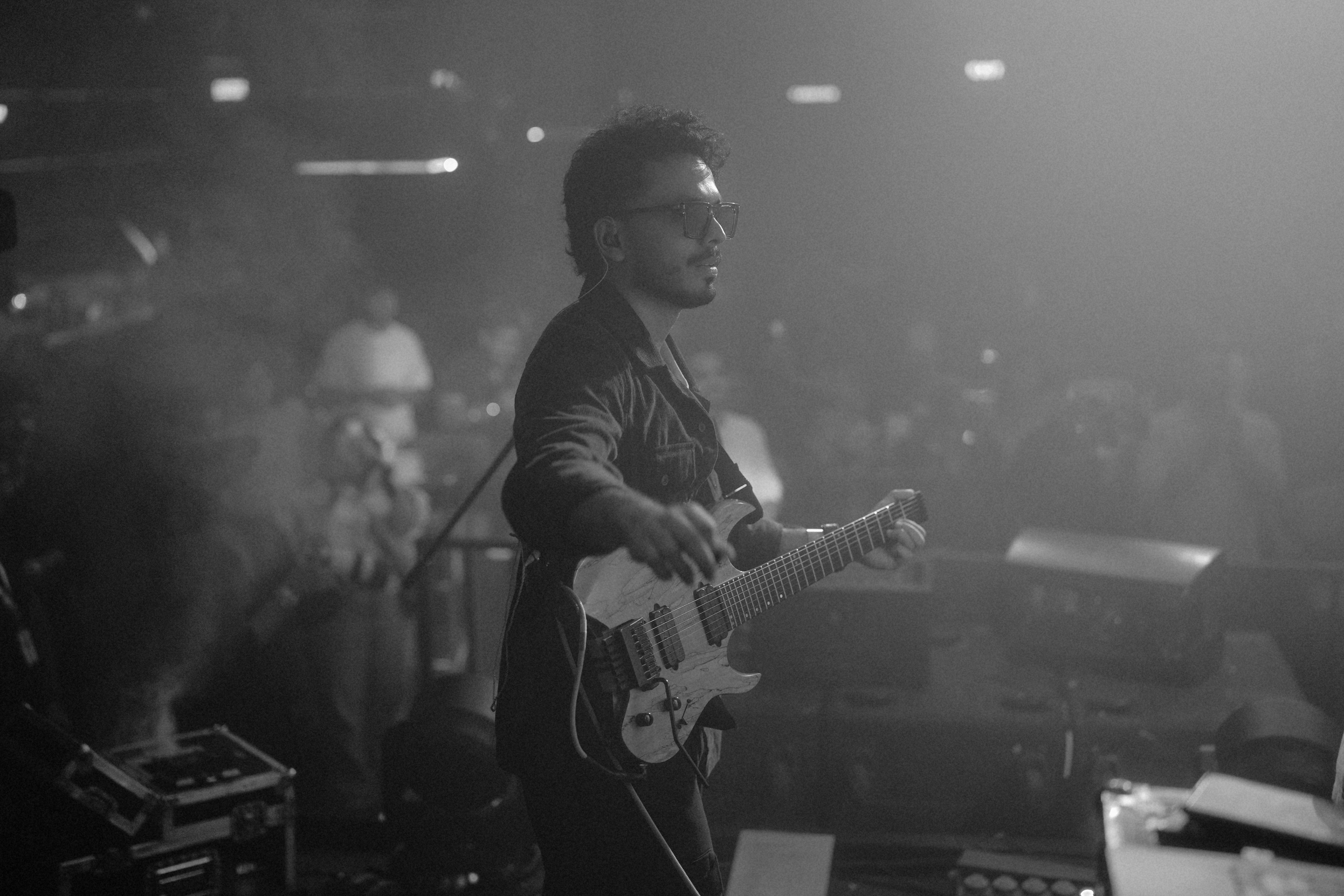 Gidel Jacob performing live