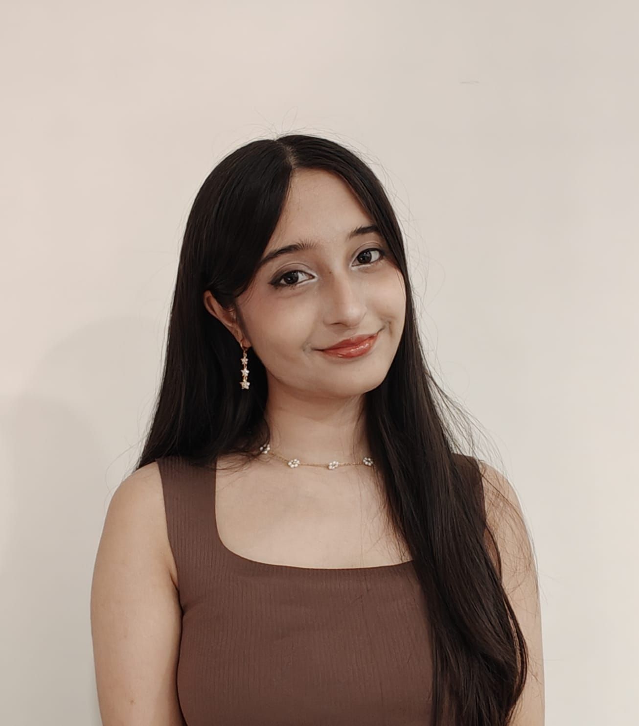 From Closet Recordings to the Stage: An Interview with Singer-Songwriter Navyaa Asthana post feature image