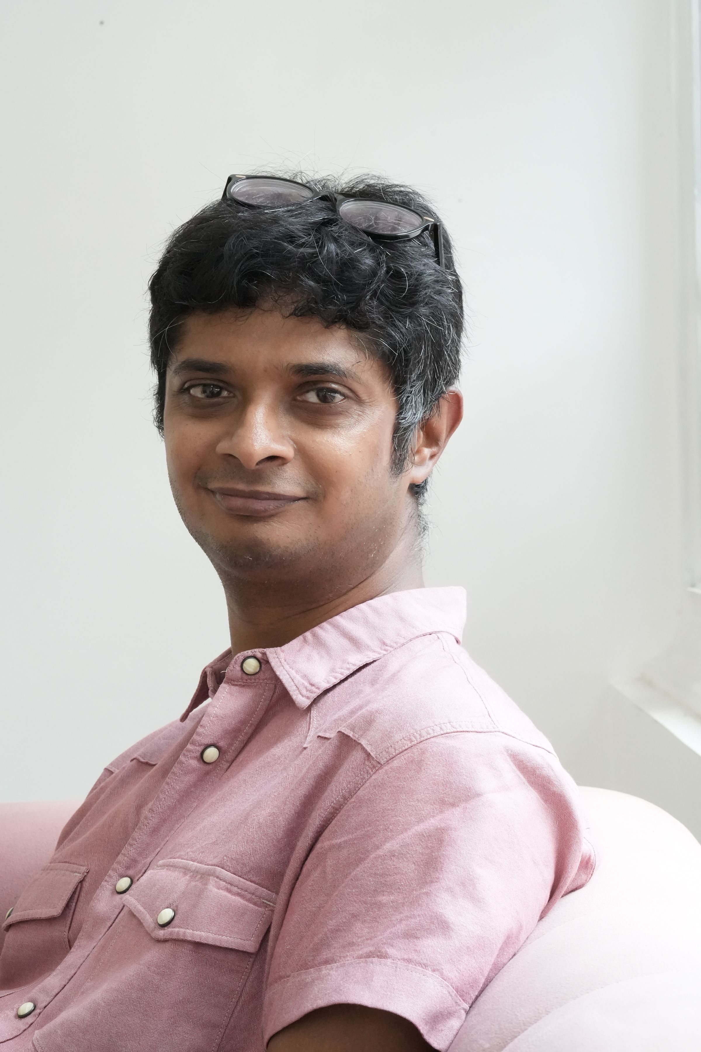 Capturing Life's Fleeting Moments: An Interview with Photographer Vivek Mathew post feature image