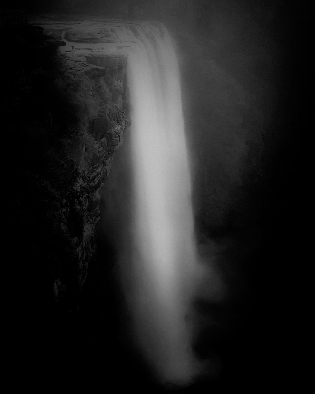 The clourful world of monochrome