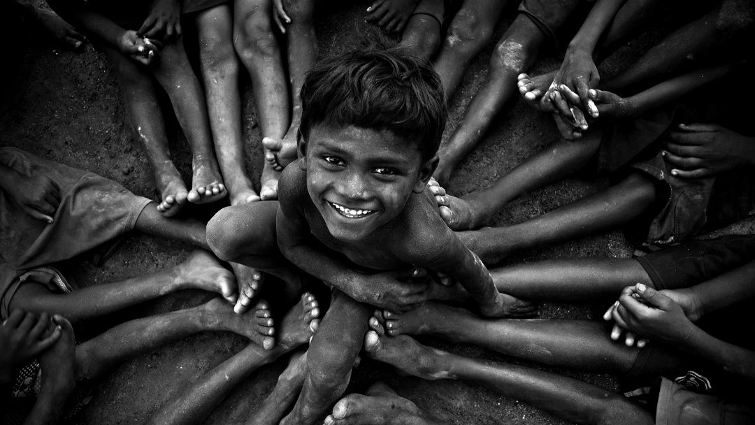 SMILE OF BONDINGS