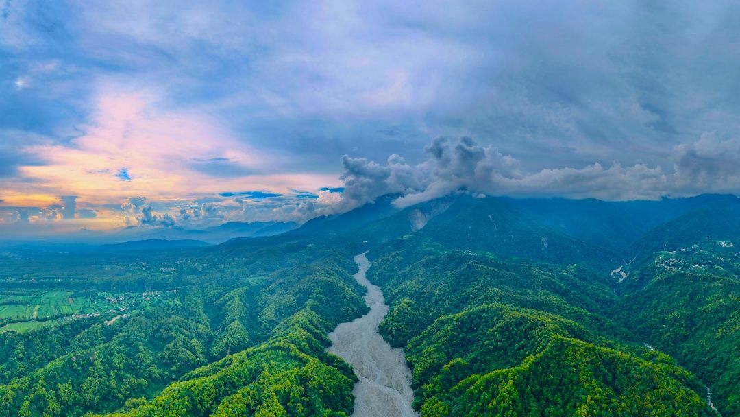 Veins of the Monsoon